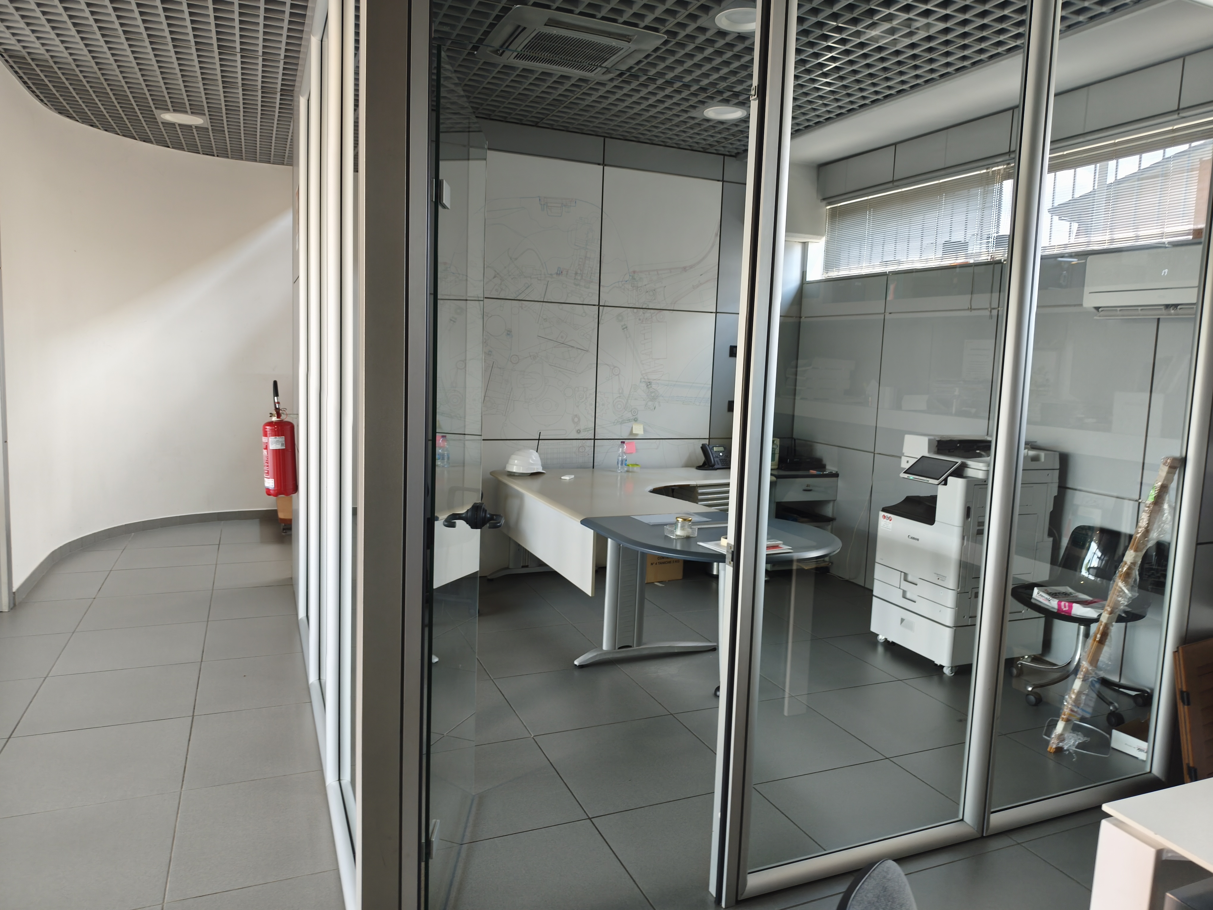 Via Modena 267 – Showroom e uffici – foto 4