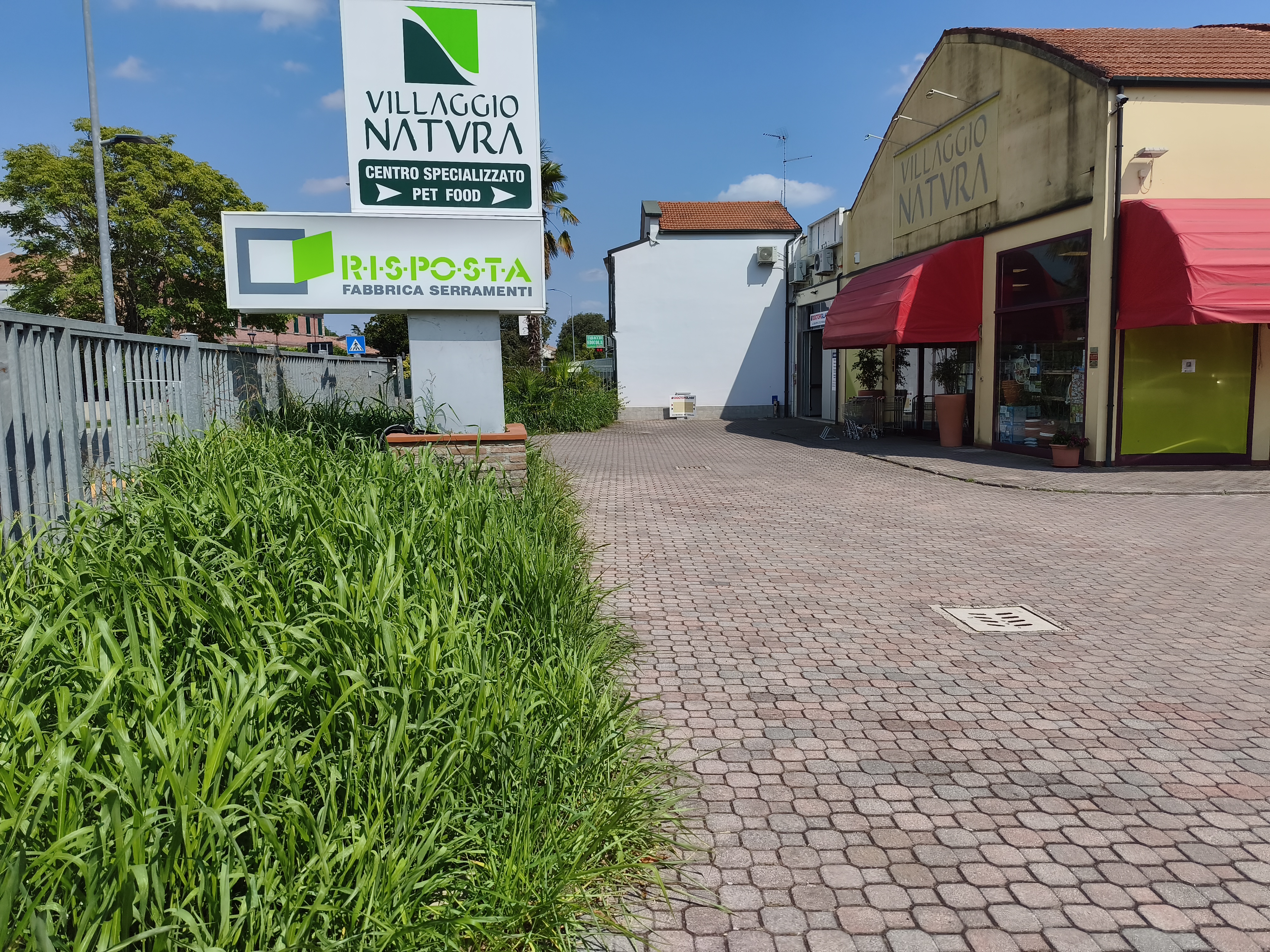 Via Modena 267 – Esterni, ingresso e visibilità – foto 5