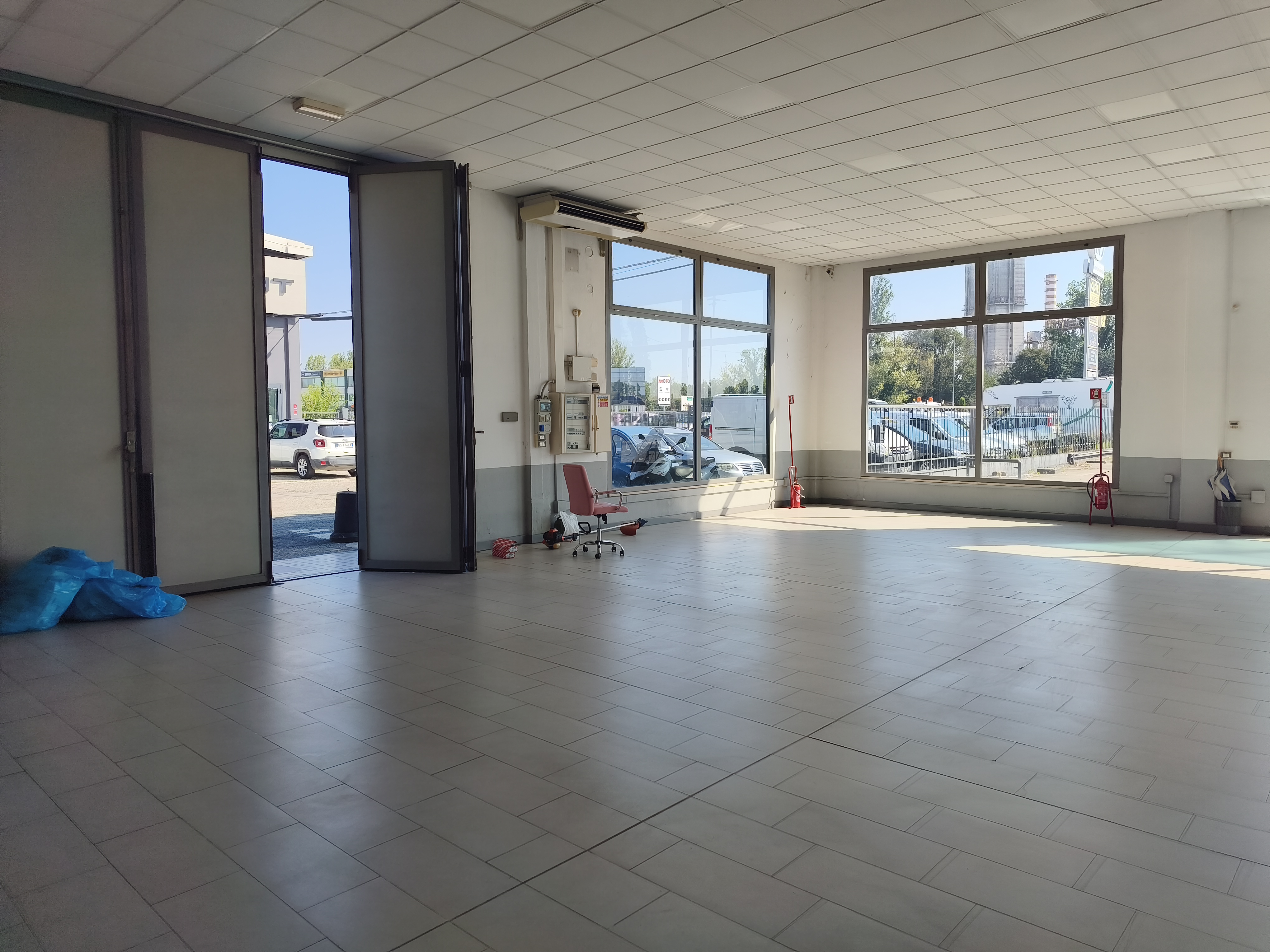 Via Eridano 7 – Showroom e area espositiva – foto 5
