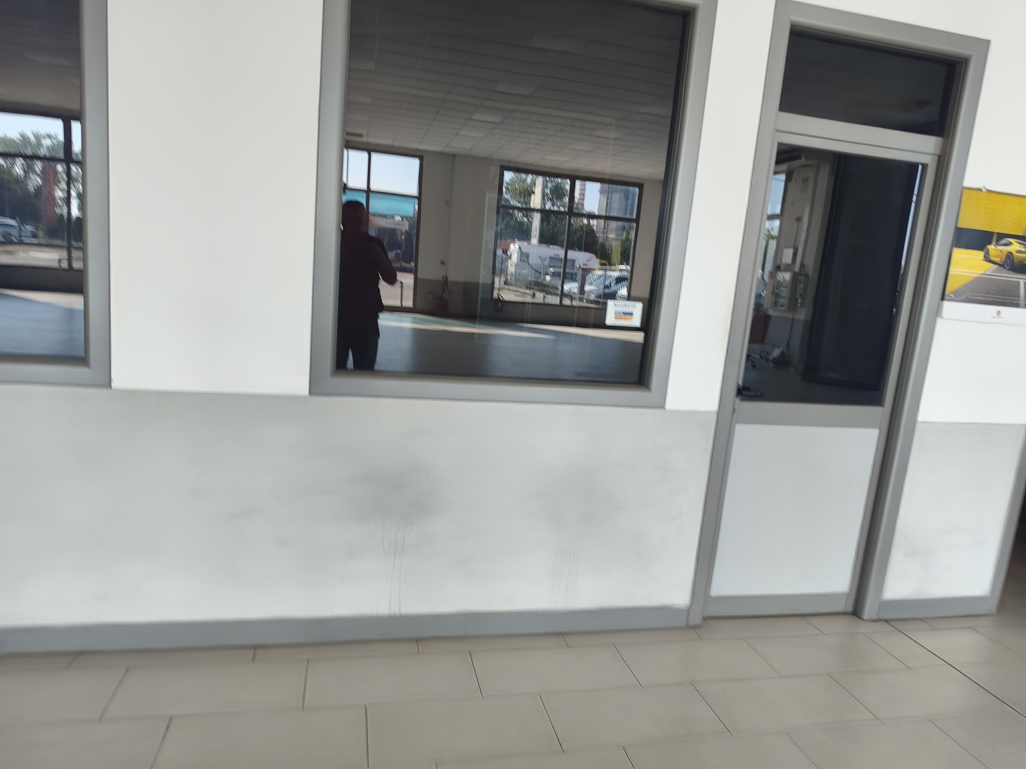 Via Eridano 7 – Showroom e area espositiva – foto 6