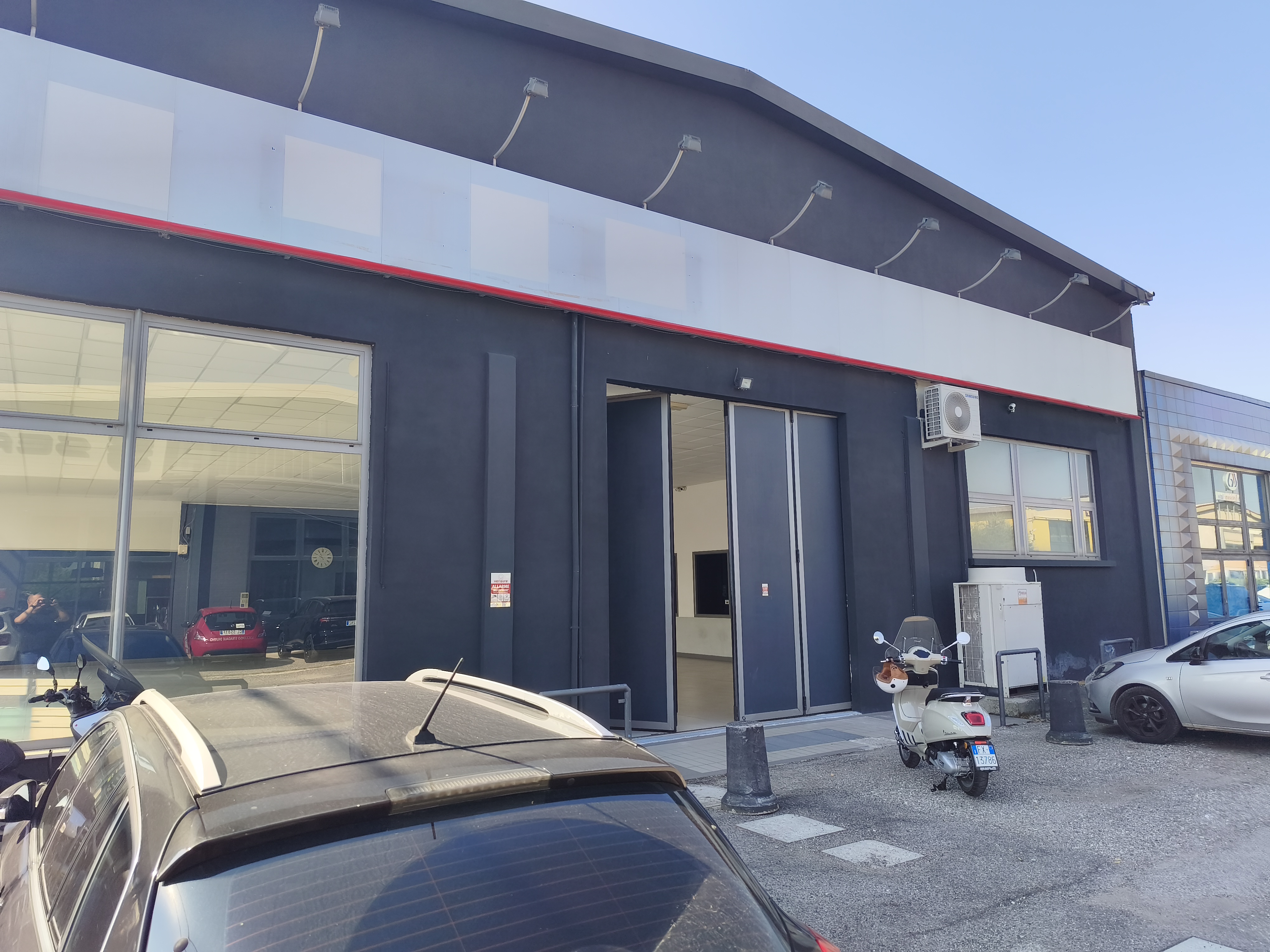 Via Eridano 7 – Esterni, facciata e parcheggio – foto 1