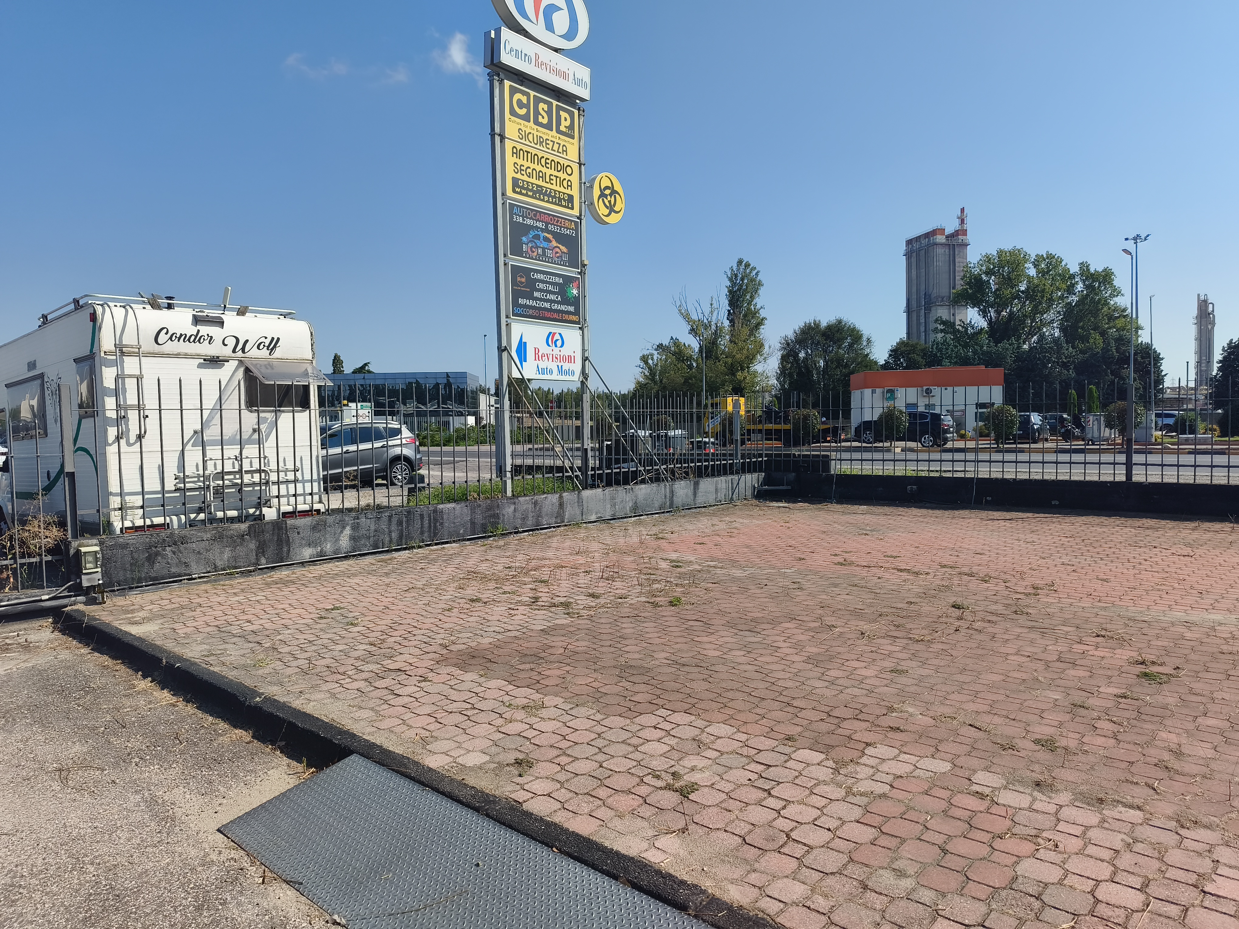 Via Eridano 7 – Esterni, facciata e parcheggio – foto 6